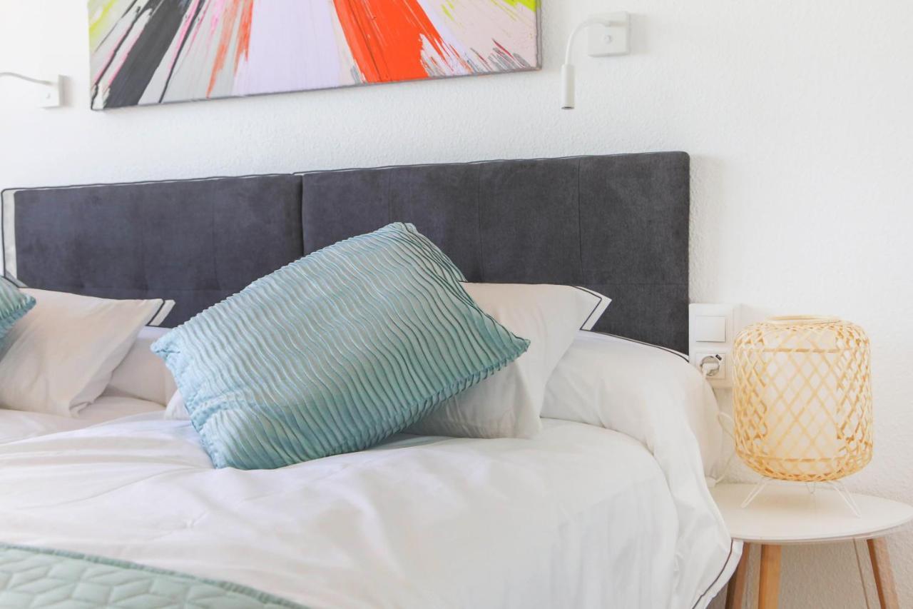 Oleholidays Romana Playa 336 Vistas Al Mar Марбеля Екстериор снимка